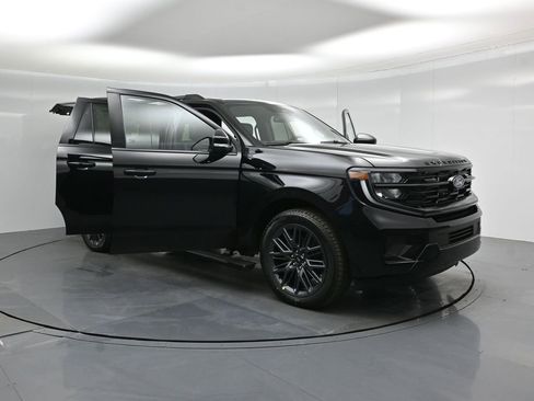 New 2025 Ford Expedition Max Platinum w/ Stealth Performance Package image 50