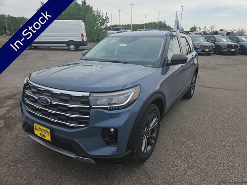Used 2026 Ford Explorer Active w/ Active Comfort Package AWD/4WD image 1