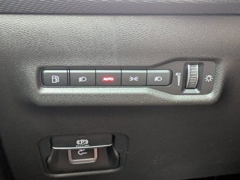 New 2026 Jeep Cherokee Limited AWD/4WD image 25