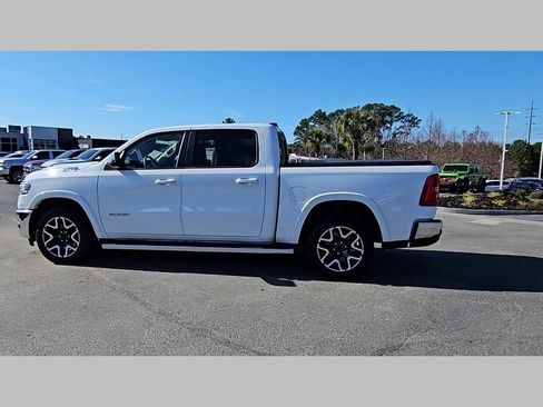Used 2025 RAM 1500 Laramie image 27