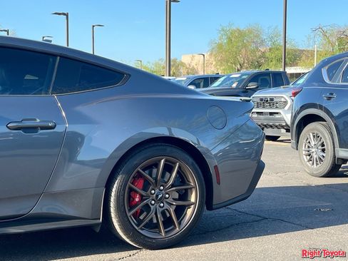 Used 2025 Ford Mustang GT Premium RWD image 10