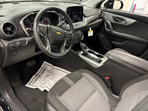 Used 2025 Chevrolet Blazer LT FWD image 14