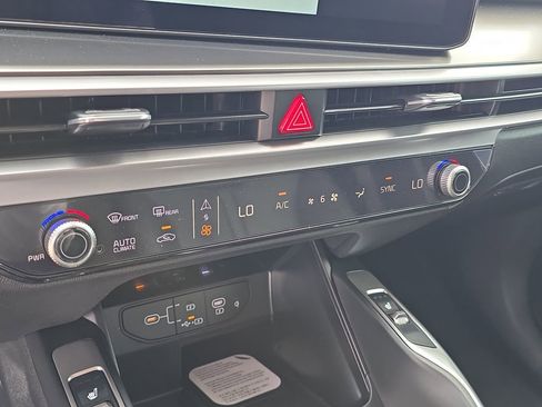 New 2026 Kia Sorento S FWD image 25