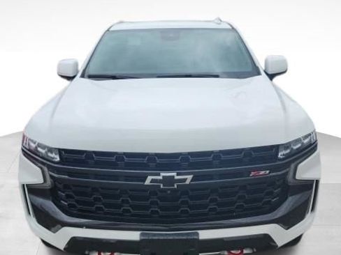 Used 2023 Chevrolet Tahoe Z71 w/ Luxury Package image 2