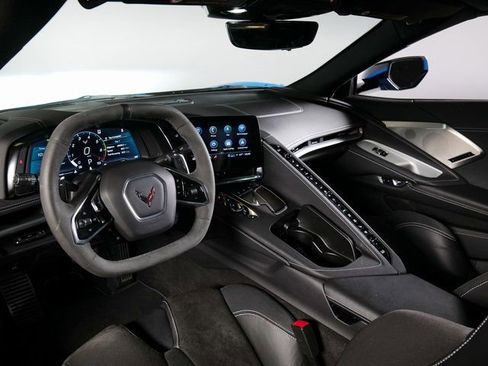 Used 2023 Chevrolet Corvette Stingray Preferred Cpe w/ Z51 Performance Package RWD image 11