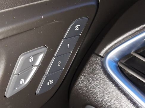 Used 2024 Chevrolet Malibu LT image 46