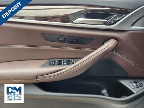 Used 2023 BMW 540i w/ M Sport Package image 29