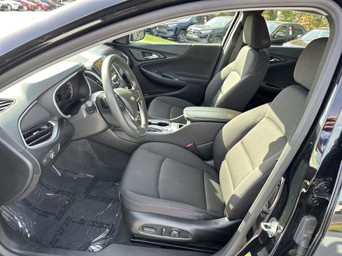 Used 2024 Chevrolet Malibu LT image 16