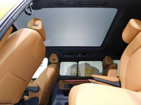 Used 2025 Volkswagen ID. Buzz 1st Edition image 75