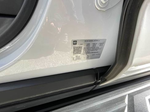 Certified 2024 Chevrolet Suburban LS w/ Driver Alert Package image 33