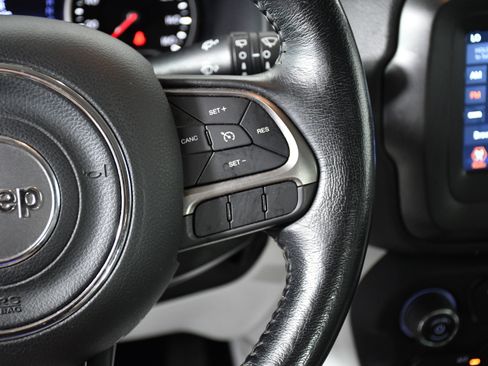 Used 2020 Jeep Renegade Limited image 13