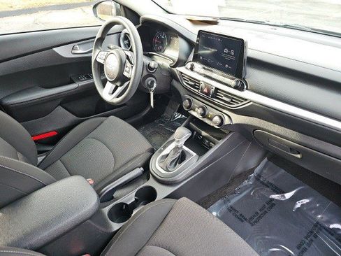 Used 2023 Kia Forte LXS image 14