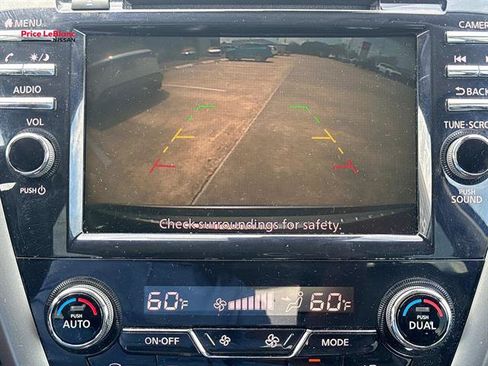 Used 2023 Nissan Murano SV FWD image 24