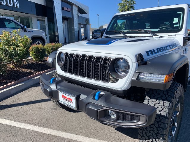 Used 2024 Jeep Wrangler Unlimited Rubicon 4xe AWD/4WD image 3