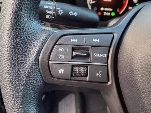 Used 2023 Honda CR-V LX image 17