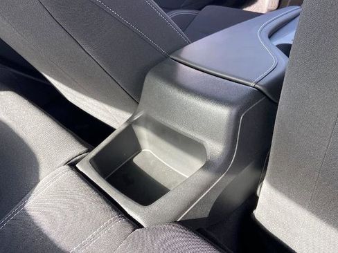 Used 2023 Chevrolet Camaro LT w/ Technology Package image 17