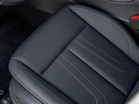 New 2026 Audi Q3 quattro 2.0T AWD/4WD image 15