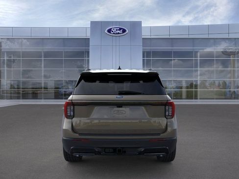 New 2026 Ford Explorer ST-Line w/ ST-Line Street Pack RWD image 5