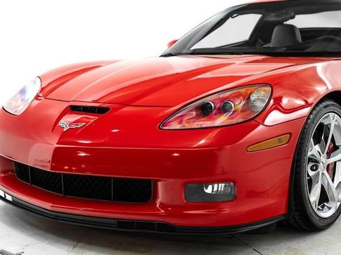 Used 2012 Chevrolet Corvette Grand Sport w/ 3LT Preferred Equipment Group image 17