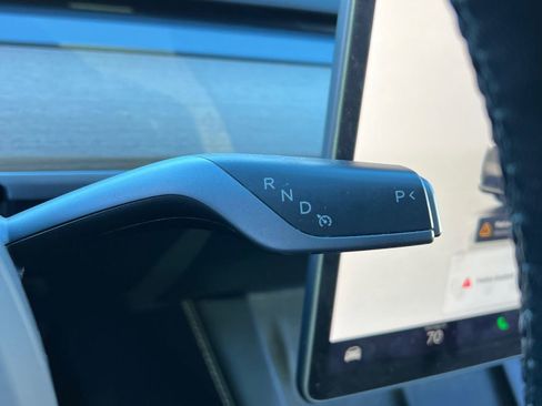 Used 2023 Tesla Model Y Long Range image 23