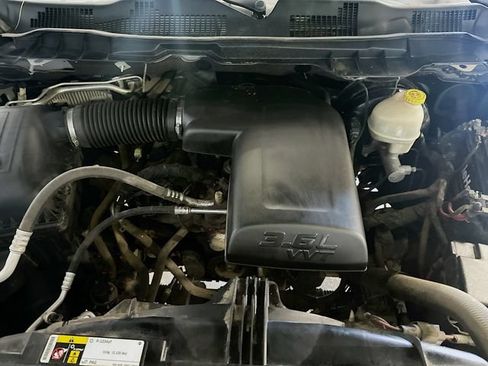 Used 2016 RAM 1500 Express AWD/4WD image 30