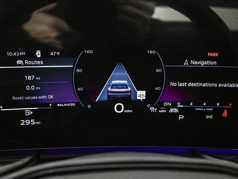 Certified 2025 Audi Q5 Premium w/ Convenience Package image 12