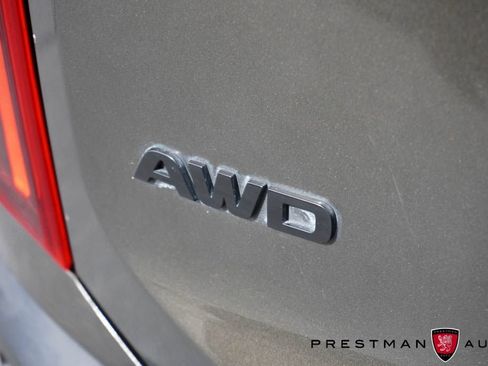 Used 2022 Kia Telluride SX w/ SX Prestige Package AWD/4WD image 8