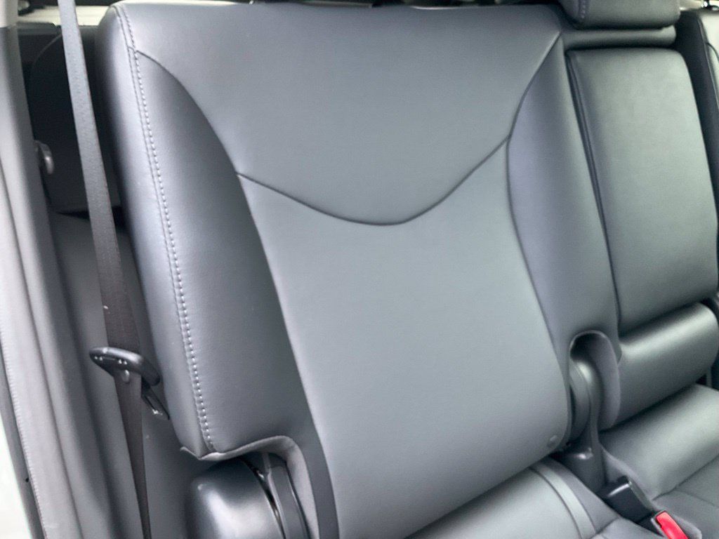 Used 2012 Toyota Prius V Five FWD image 50