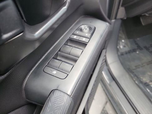 Used 2024 Toyota Tacoma SR5 image 17