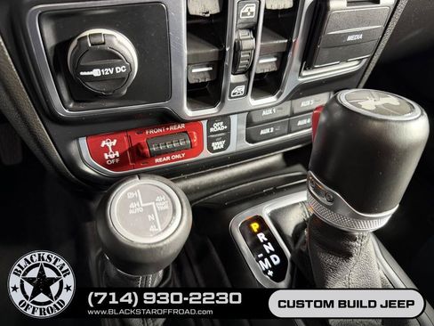 Used 2024 Jeep Wrangler Unlimited Rubicon 4xe AWD/4WD image 36