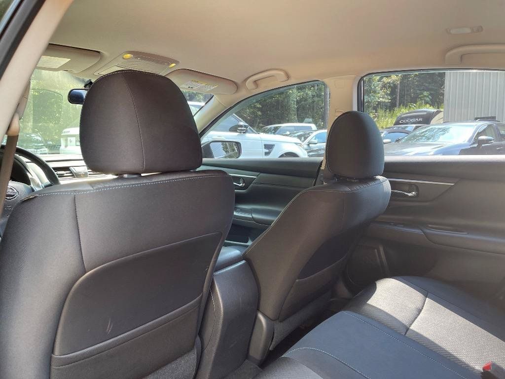 Used 2017 Nissan Altima 2.5 SR w/ Midnight Edition Package FWD image 33