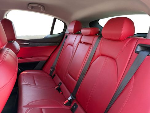 Used 2020 Alfa Romeo Stelvio w/ Nero Edizione image 13