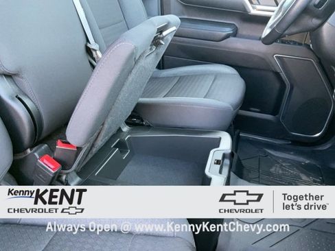 Used 2022 Chevrolet Silverado 1500 LT w/ Protection Package image 22