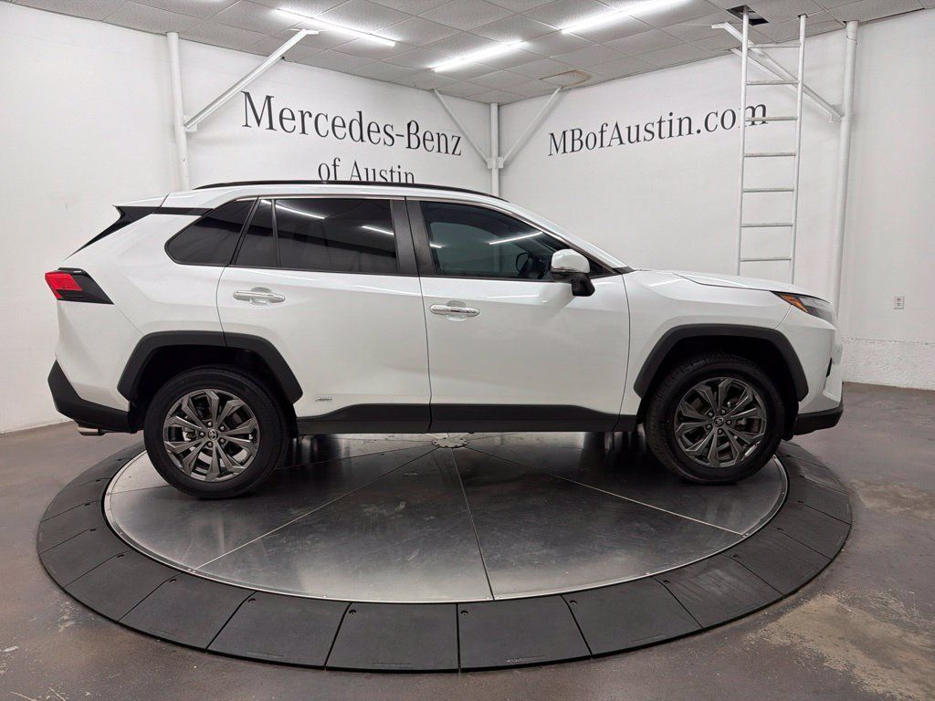 Used 2023 Toyota RAV4 Limited AWD/4WD image 8