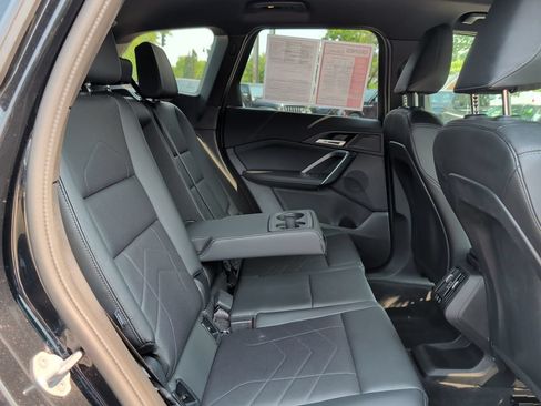 Used 2025 BMW X1 xDrive28i AWD/4WD image 35
