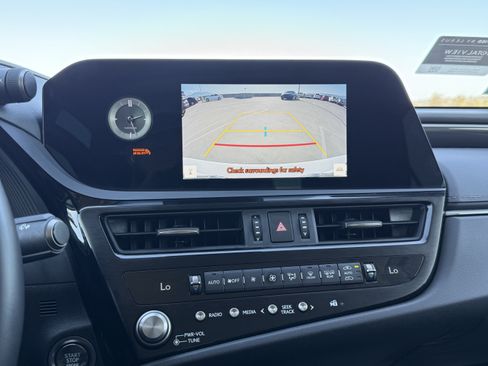 Certified 2024 Lexus ES 350 w/ Accessory Package (Z1) FWD image 28