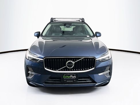 Used 2023 Volvo XC60 B5 Core w/ Climate Package FWD image 2
