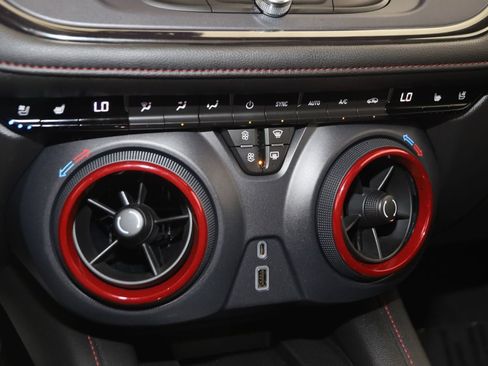 Used 2020 Chevrolet Blazer RS FWD image 31