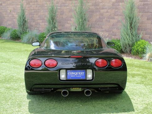 Used 1999 Chevrolet Corvette Coupe w/ Roof Pkg RWD image 4