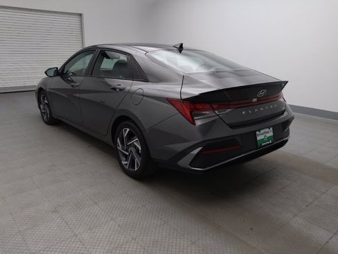 Used 2025 Hyundai Elantra SEL FWD image 5
