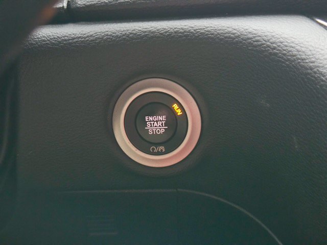 Used 2021 Chrysler Pacifica Limited w/ Uconnect Theater Family Group FWD image 26