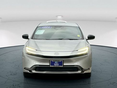 Used 2024 Toyota Prius XLE image 9