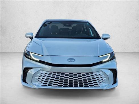 Used 2025 Toyota Camry XSE image 2