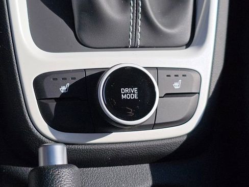 New 2026 Hyundai Venue SEL FWD image 5