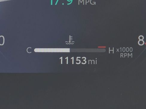 Used 2024 Toyota Highlander Platinum image 32