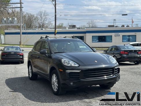 Used 2016 Porsche Cayenne image 4