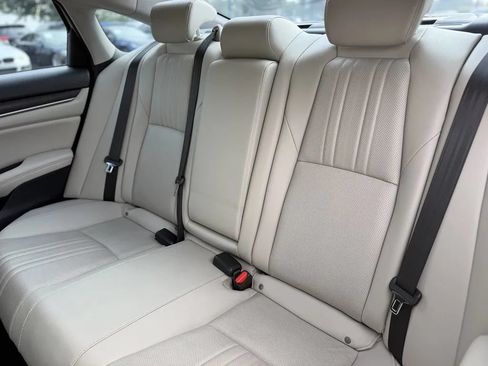 Used 2020 Honda Accord Touring image 19