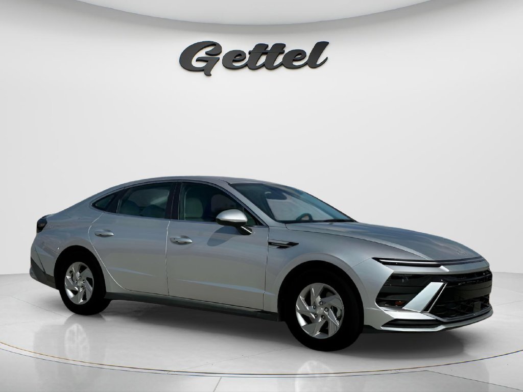 Certified 2025 Hyundai Sonata SE FWD image 10