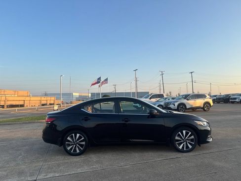 Certified 2023 Nissan Sentra SV w/ SV Premium Package FWD image 26