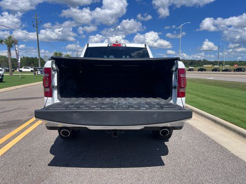 Used 2023 RAM 1500 Laramie AWD/4WD image 10